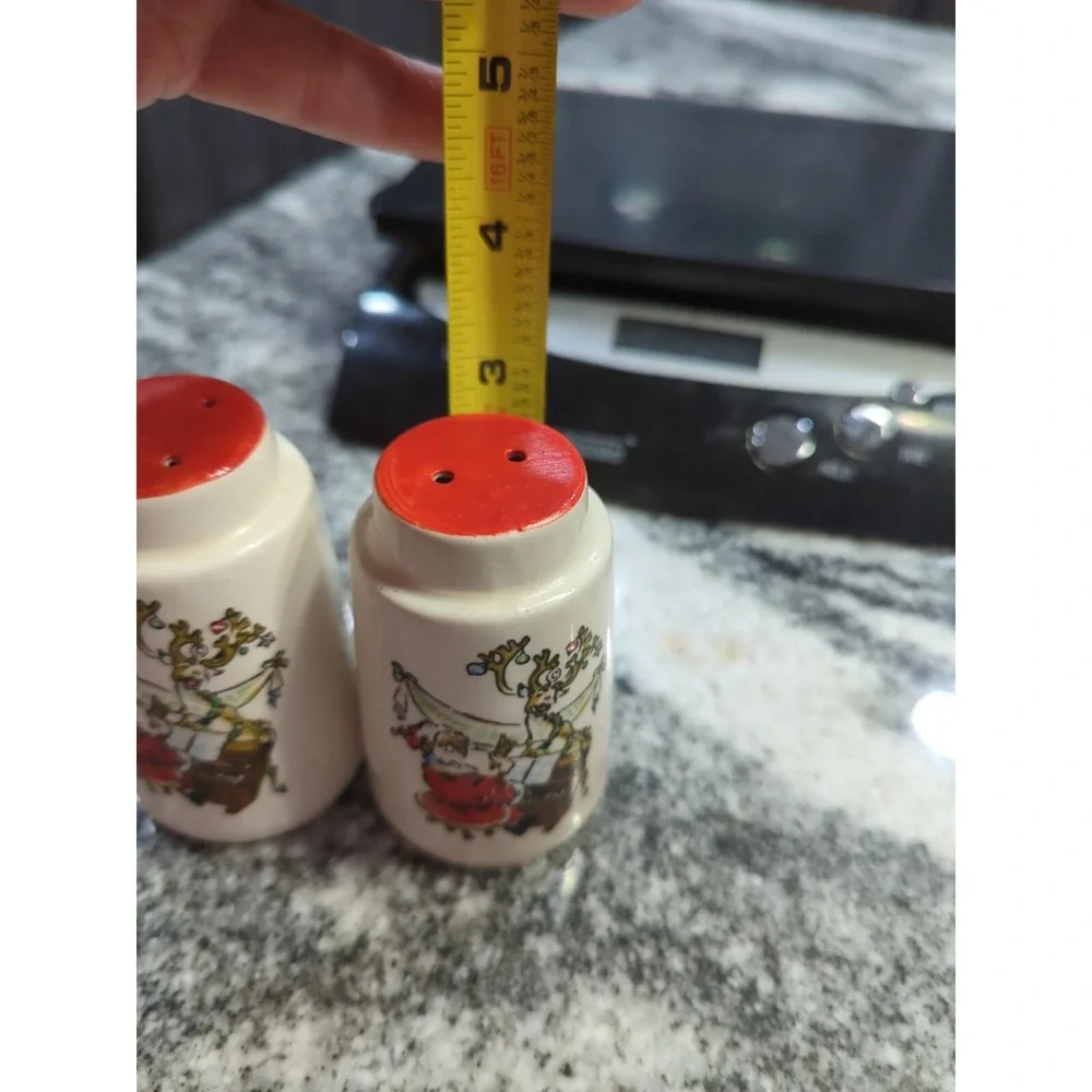 Vintage Brinn's Santa Claus & Singing Reindeer S&P Shakers  Christmas Kitschy